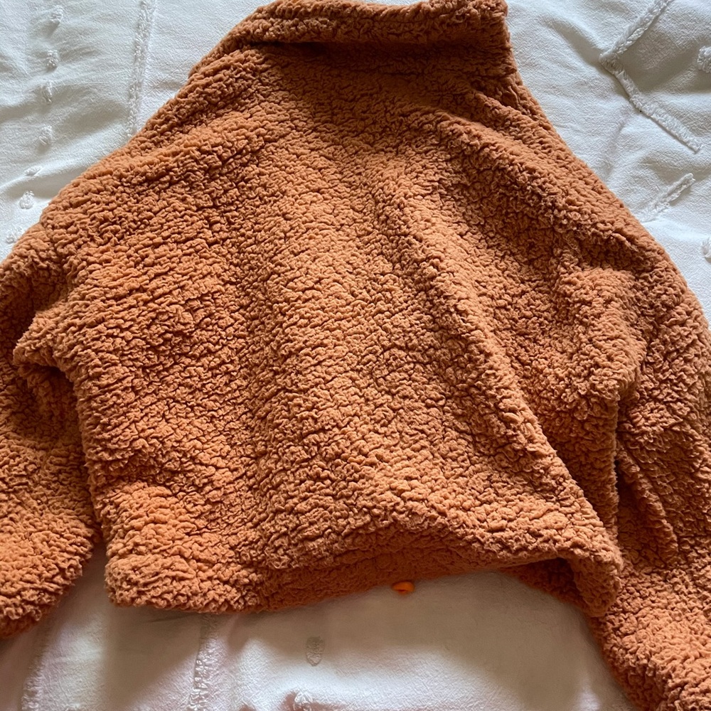 URBAN OUTFITTERS fuzzy jacket - Picture 4 of 4
